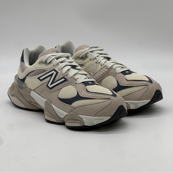 New Balance 9060 Sneakers. Size 5.5 boys, Women 7 - Picture 6 of 9
